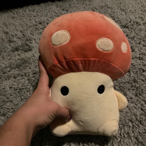 mushroom plushie - Picture 3 of 4